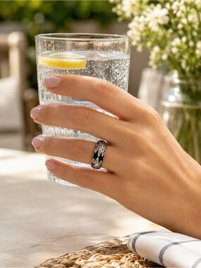 Designer Hildalgo Sterling Silver Black Enamel & CZ Floral Design Band Ring